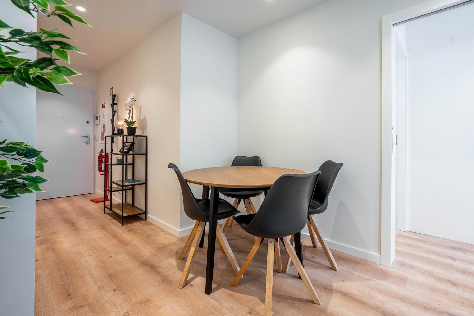 Trindade Bliss: 1Br W/ Free Parking By Lovelystay OOporto Exterior foto