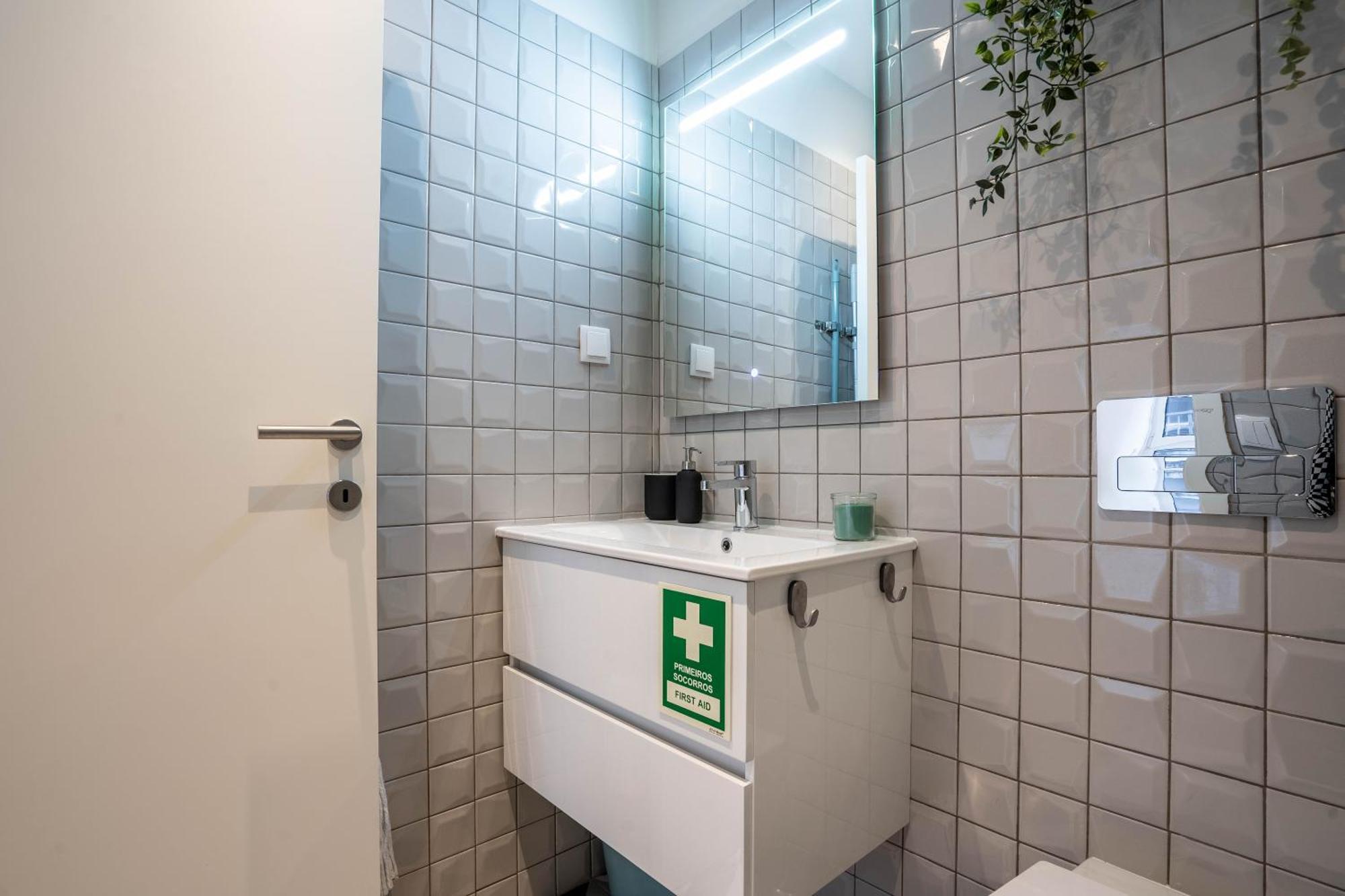 Trindade Bliss: 1Br W/ Free Parking By Lovelystay OOporto Exterior foto